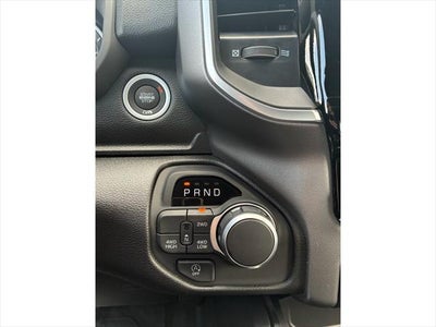 2026 RAM Ram 1500 EXPRESS CREW CAB 4X4 5'7' BOX