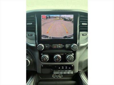 2026 RAM Ram 1500 EXPRESS CREW CAB 4X4 5'7' BOX