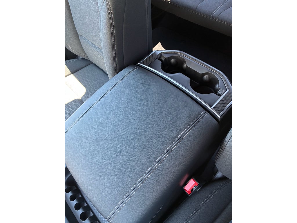 2026 RAM Ram 1500 EXPRESS CREW CAB 4X4 5'7' BOX