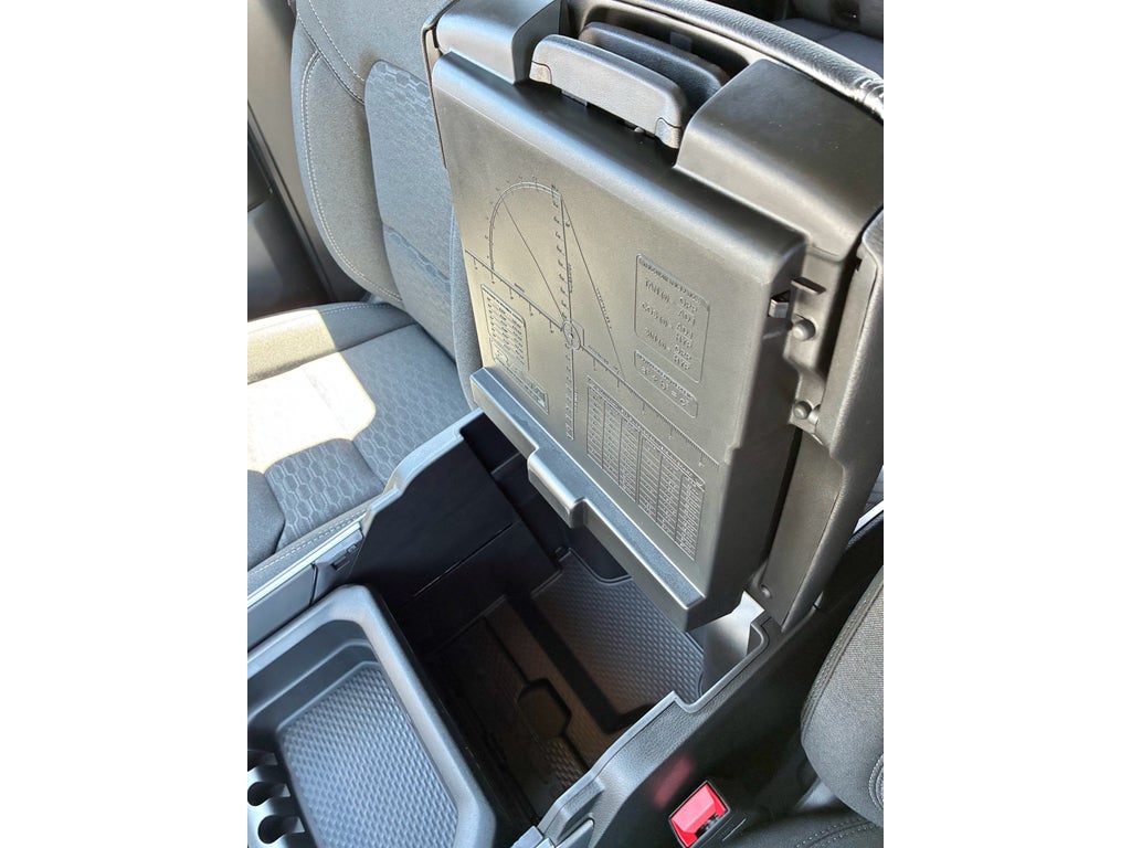 2026 RAM Ram 1500 EXPRESS CREW CAB 4X4 5'7' BOX