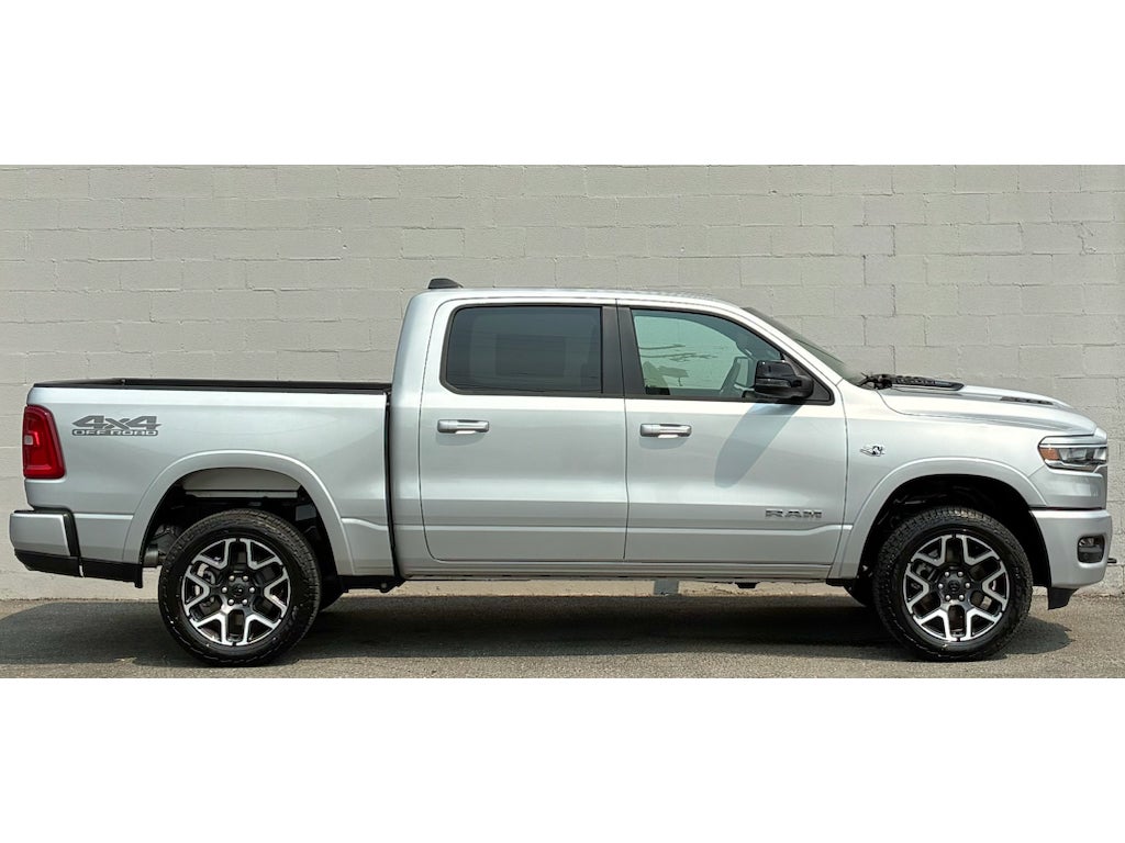 2026 RAM Ram 1500 RAM LARAMIE CREW CAB 4X4 5'7' BOX