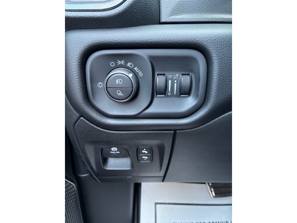 2026 RAM Ram 1500 RAM 1500 RHO CREW CAB 4X4 5'7' BOX