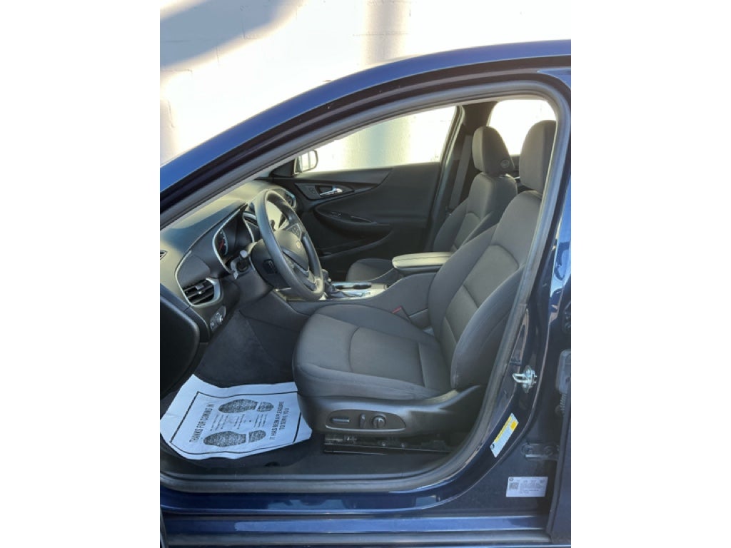 2022 Chevrolet Malibu FWD LT