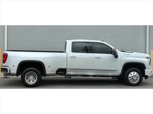 2025 Chevrolet Silverado 3500HD 4WD Crew Cab Long Bed High Country