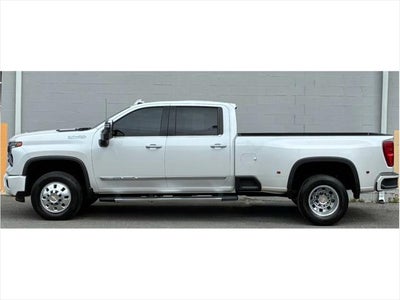 2025 Chevrolet Silverado 3500HD 4WD Crew Cab Long Bed High Country
