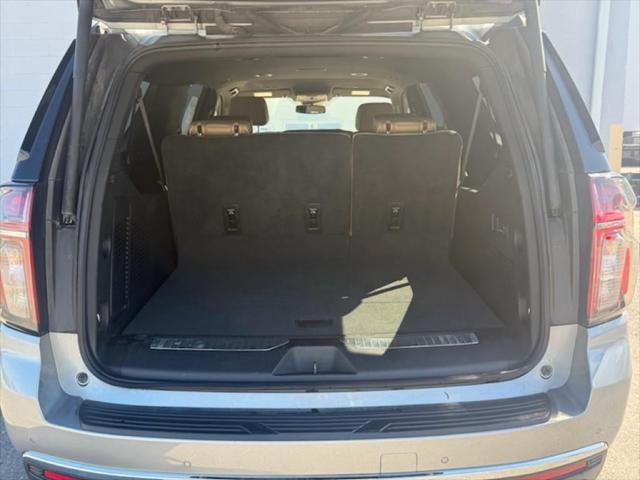 2024 Chevrolet Suburban 4WD Premier