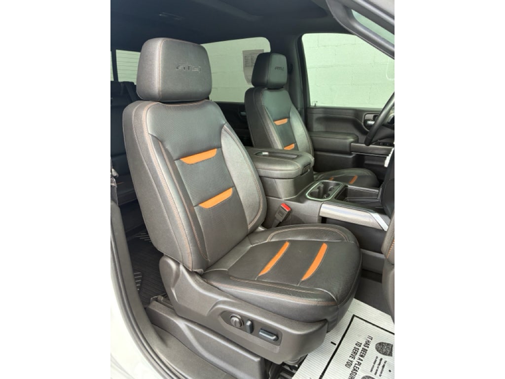 2022 GMC Sierra 2500HD 4WD Crew Cab Standard Bed AT4