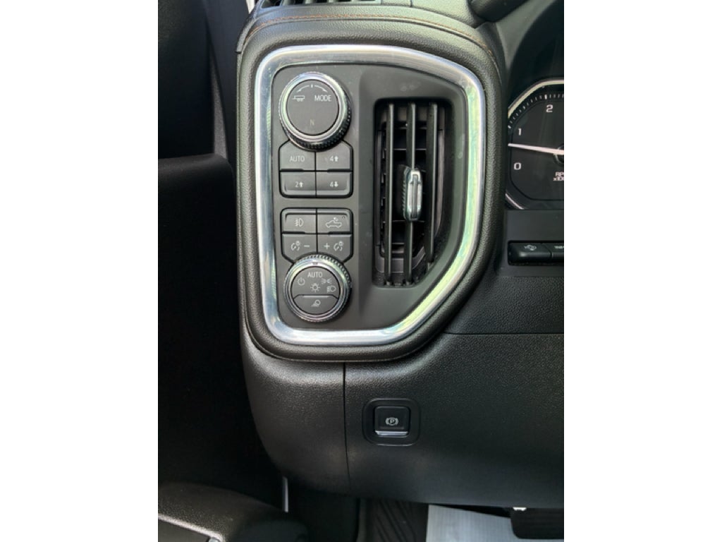 2022 GMC Sierra 2500HD 4WD Crew Cab Standard Bed AT4