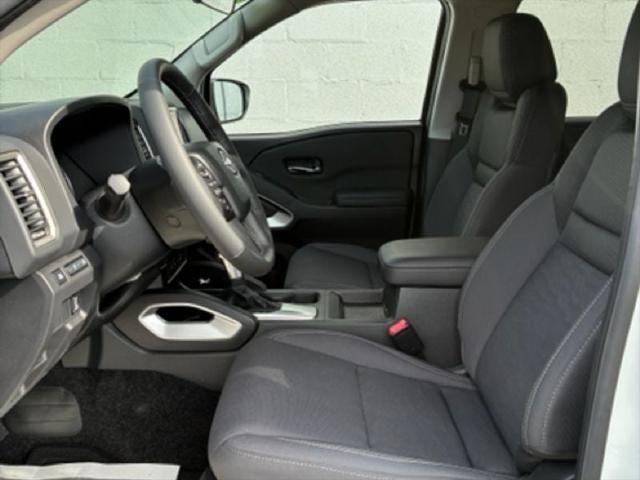 2024 Nissan Frontier Crew Cab SV 4x4