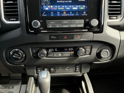 2024 Nissan Frontier Crew Cab SV 4x4