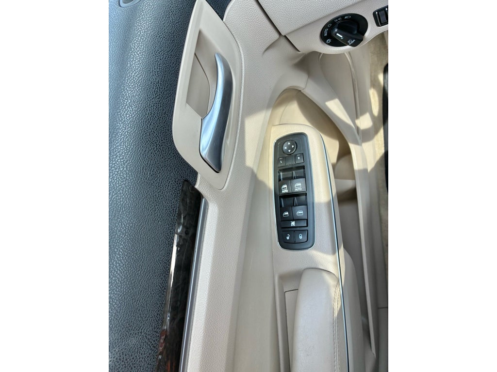 2013 Chrysler 300 Base