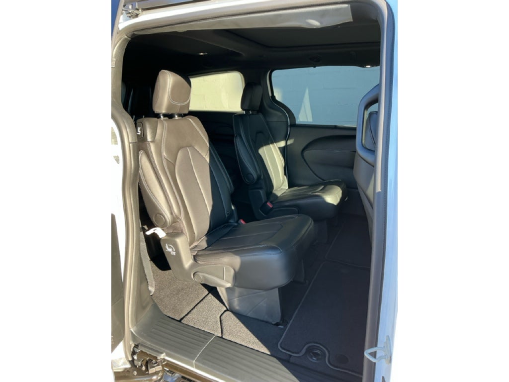 2026 Chrysler Pacifica PACIFICA SELECT AWD