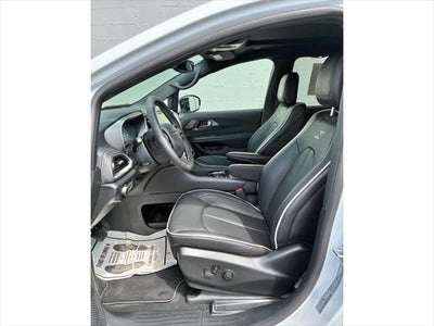 2027 Chrysler Pacifica LIMITED AWD