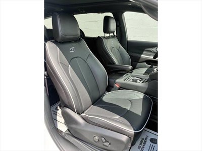 2027 Chrysler Pacifica LIMITED AWD