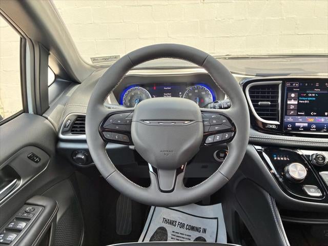 2027 Chrysler Pacifica LIMITED AWD