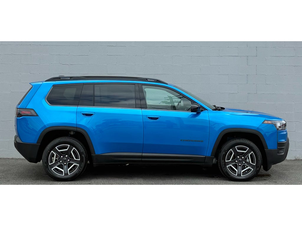 2026 Jeep Cherokee LAREDO 4X4