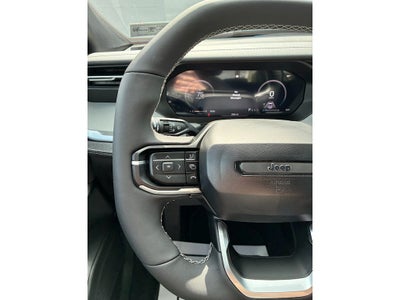 2026 Jeep Cherokee LAREDO 4X4