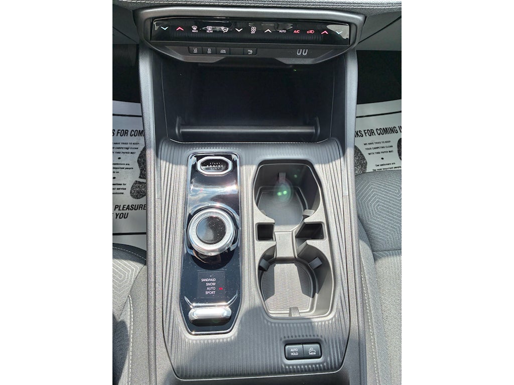 2026 Jeep Cherokee LAREDO 4X4