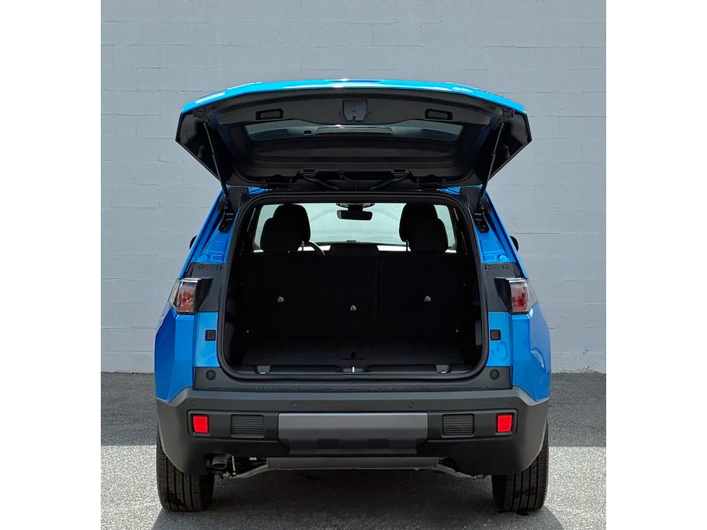 2026 Jeep Cherokee LAREDO 4X4