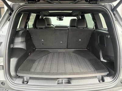 2026 Jeep Cherokee OVERLAND 4X4