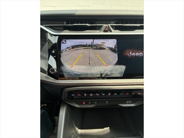 2026 Jeep Cherokee OVERLAND 4X4