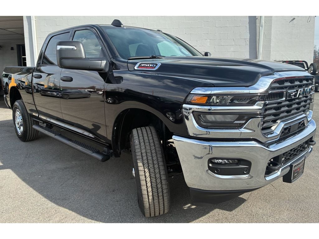 2026 RAM Ram 3500 RAM 3500 TRADESMAN CREW CAB 4X4 6'4' BOX