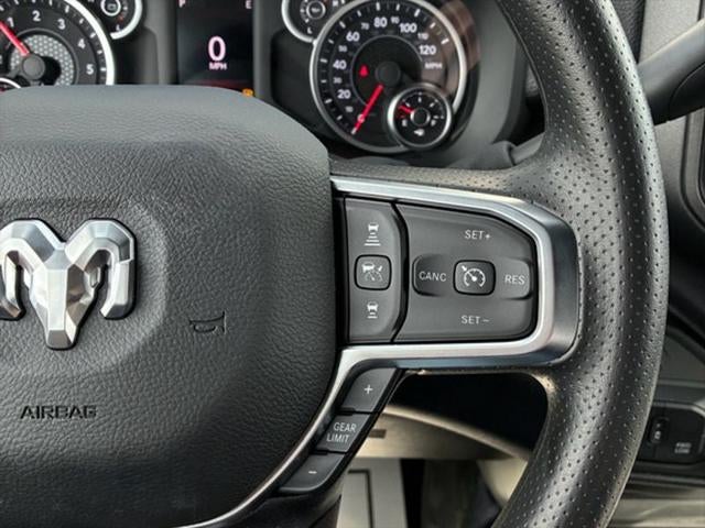 2026 RAM Ram 3500 RAM 3500 TRADESMAN CREW CAB 4X4 6'4' BOX