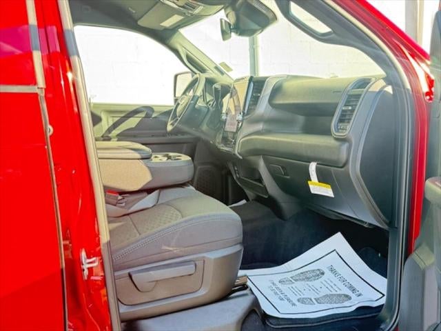 2026 RAM Ram 3500 RAM 3500 TRADESMAN CREW CAB 4X4 6'4' BOX