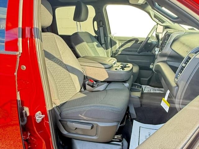 2026 RAM Ram 3500 RAM 3500 TRADESMAN CREW CAB 4X4 6'4' BOX