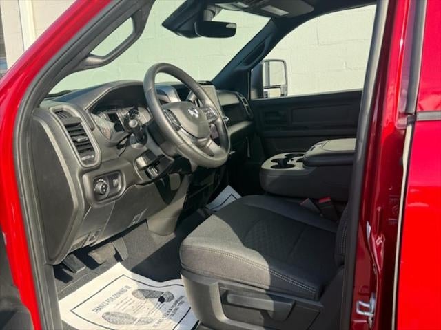 2026 RAM Ram 3500 RAM 3500 TRADESMAN CREW CAB 4X4 6'4' BOX