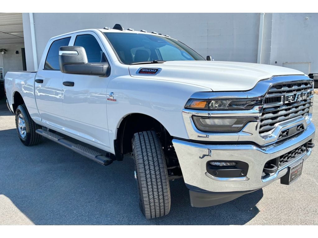 2026 RAM Ram 3500 RAM 3500 TRADESMAN CREW CAB 4X4 6'4' BOX