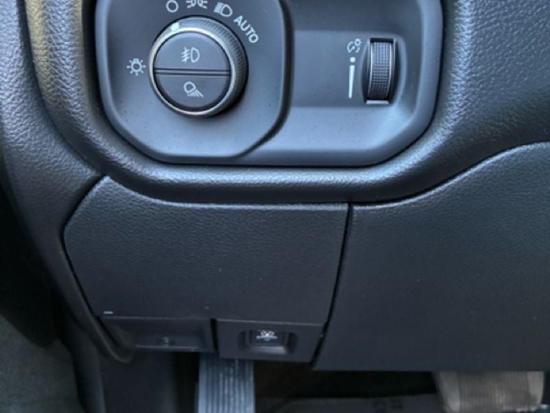 2026 RAM Ram 3500 RAM 3500 TRADESMAN CREW CAB 4X4 6'4' BOX