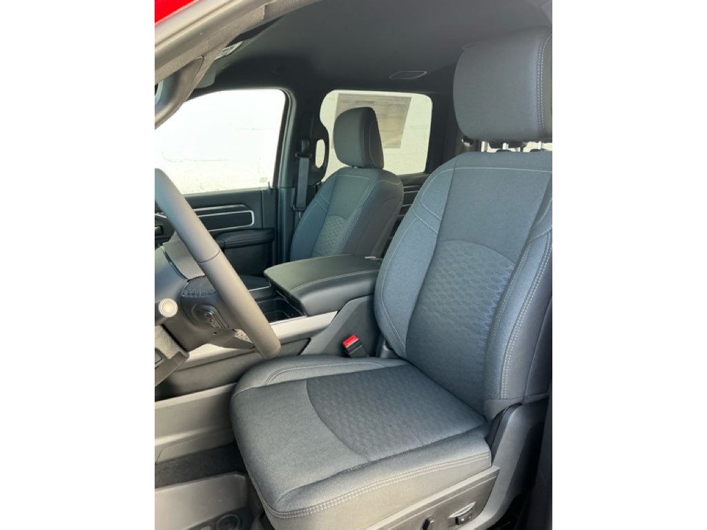 2026 RAM Ram 3500 RAM 3500 BIG HORN CREW CAB 4X4 6'4' BOX