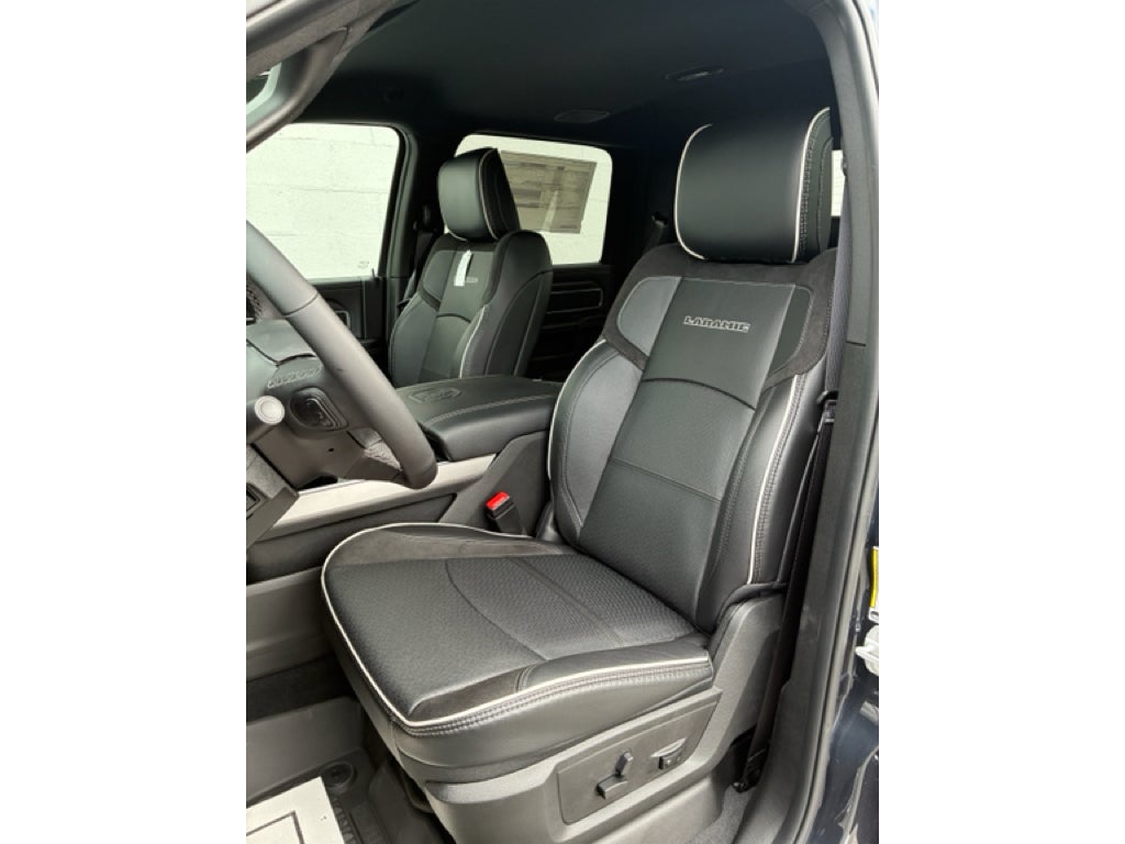 2026 RAM Ram 3500 RAM 3500 LARAMIE CREW CAB 4X4 6'4' BOX