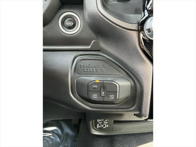 2026 RAM Ram 2500 RAM 2500 BLACK EXPRESS CREW CAB 4X4 6'4' BOX