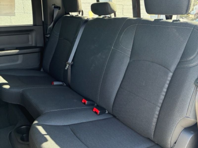 2026 RAM Ram 2500 RAM 2500 BLACK EXPRESS CREW CAB 4X4 6'4' BOX