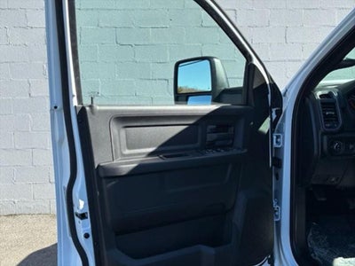 2026 RAM Ram 2500 RAM 2500 BLACK EXPRESS CREW CAB 4X4 6'4' BOX