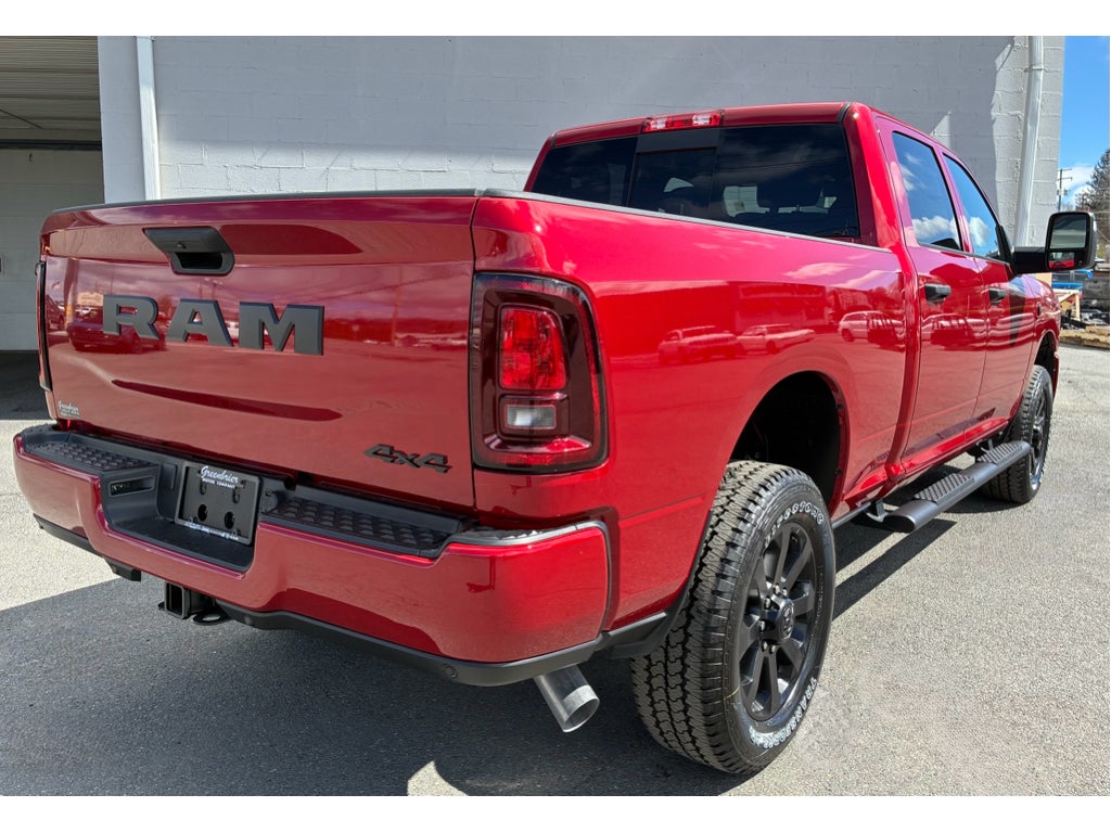 2026 RAM Ram 2500 RAM 2500 BLACK EXPRESS CREW CAB 4X4 6'4' BOX