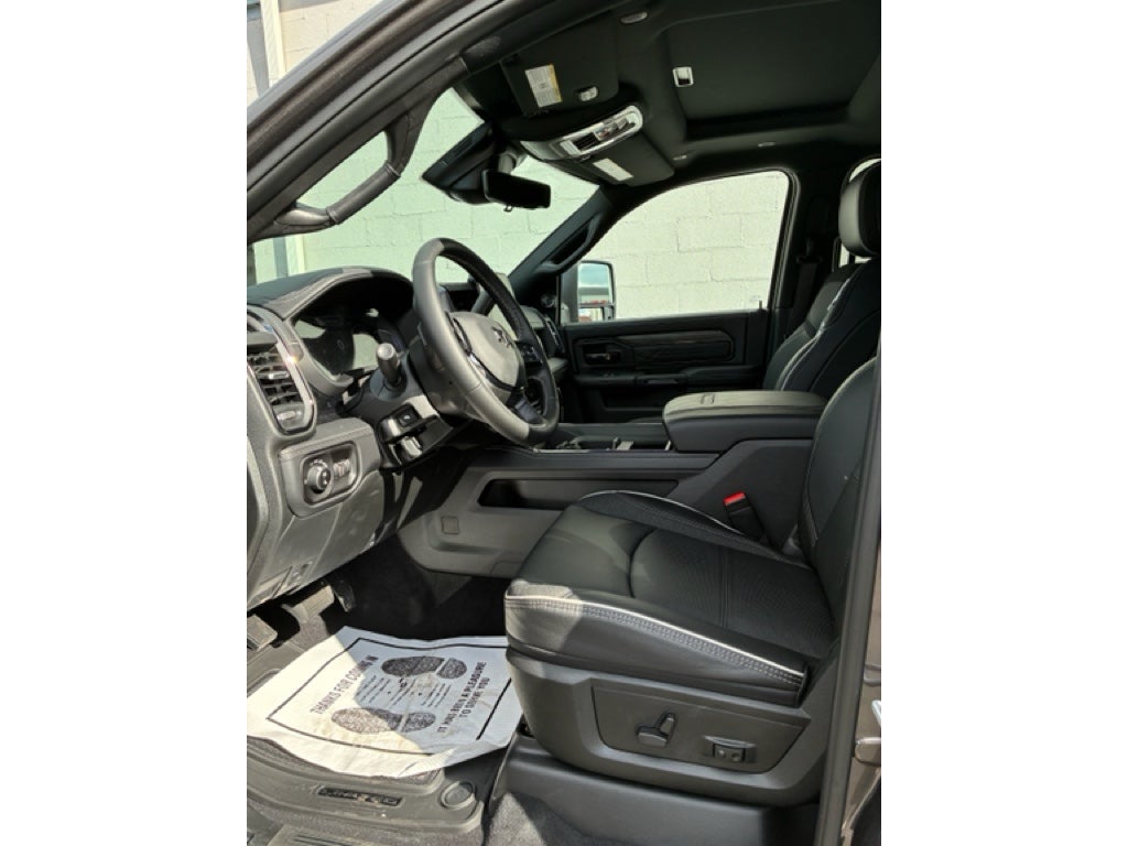 2026 RAM Ram 3500 RAM 3500 LIMITED CREW CAB 4X4 8' BOX