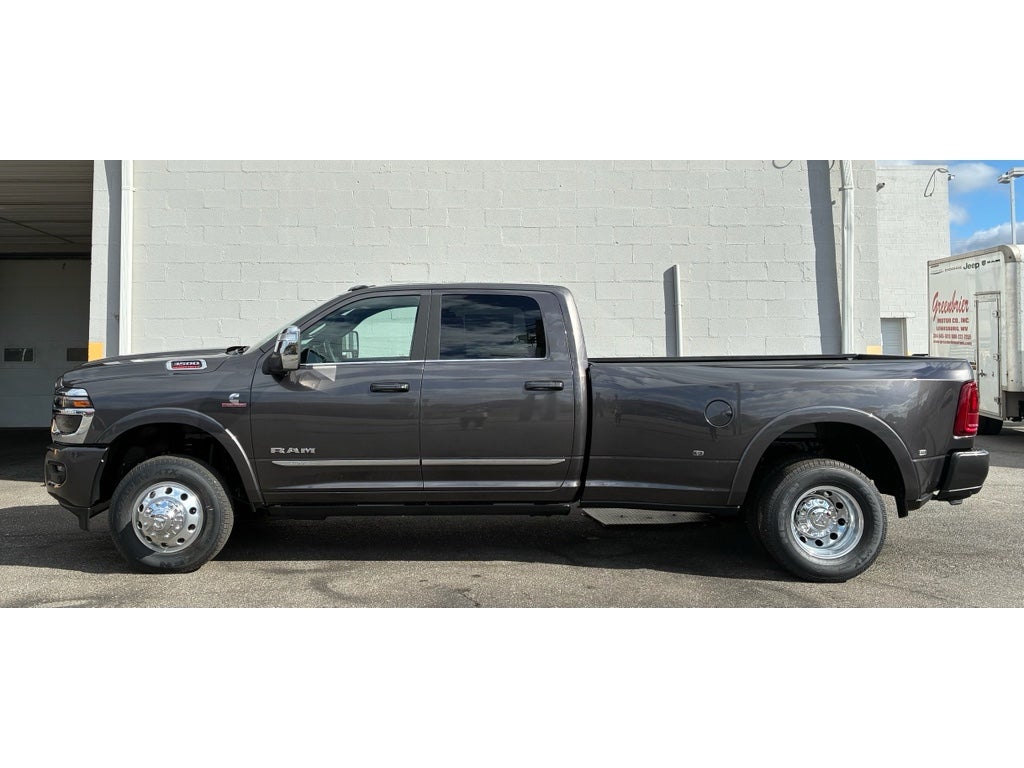2026 RAM Ram 3500 RAM 3500 LIMITED CREW CAB 4X4 8' BOX