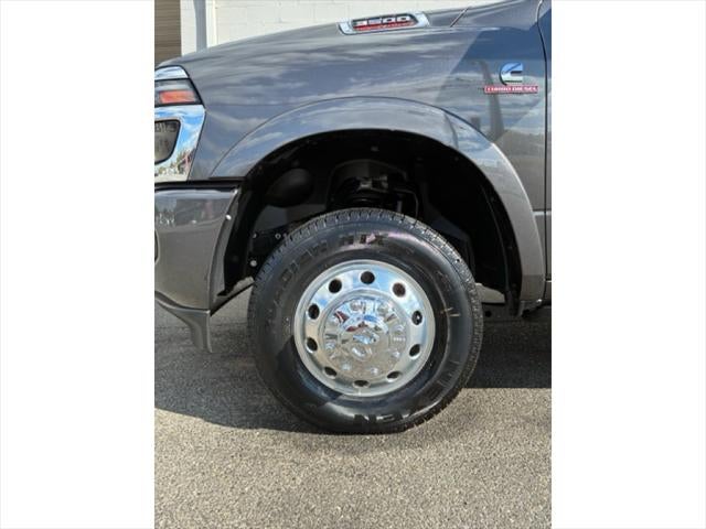 2026 RAM Ram 3500 RAM 3500 LIMITED CREW CAB 4X4 8' BOX