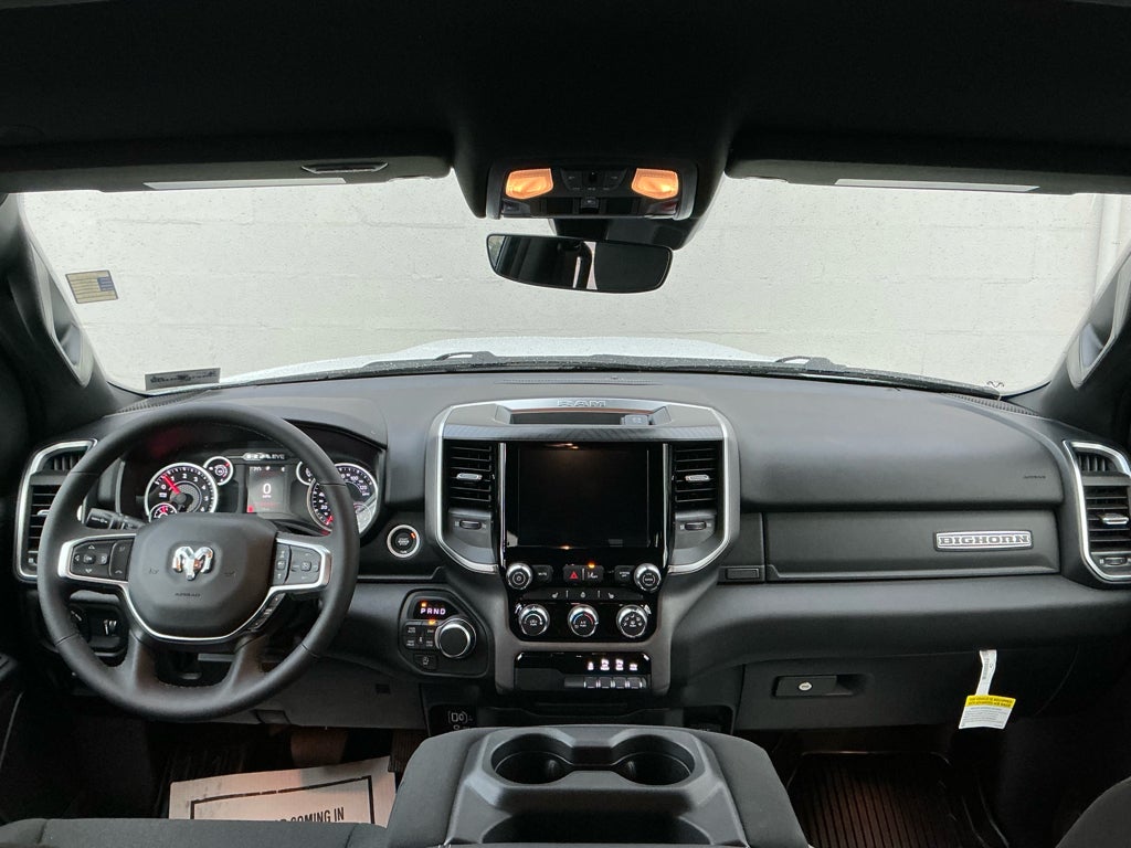 2025 RAM Ram 1500 RAM 1500 BIG HORN CREW CAB 4X4 5'7' BOX