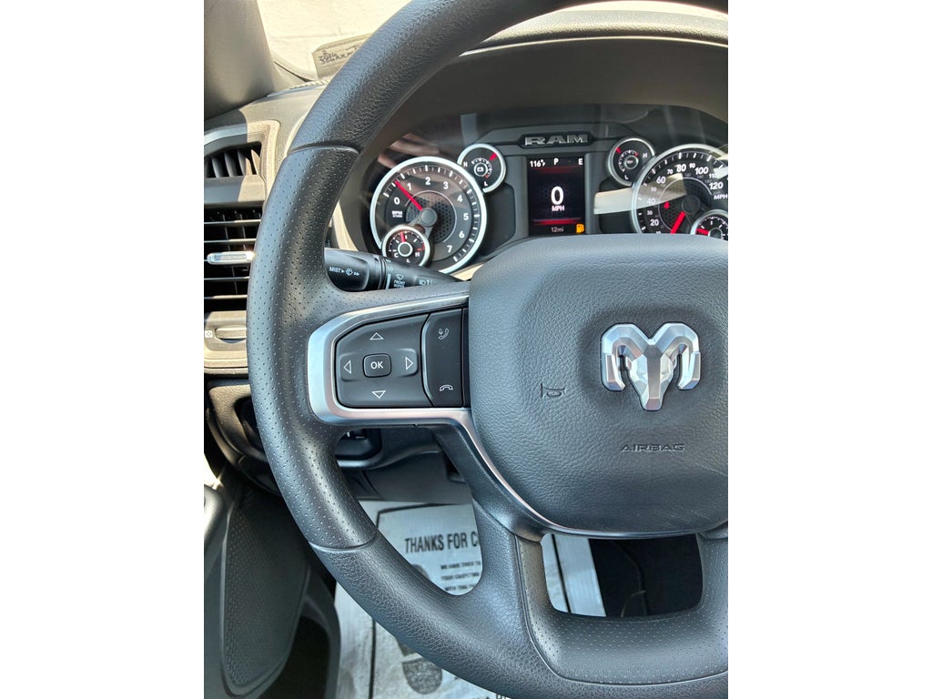 2026 RAM Ram 1500 EXPRESS CREW CAB 4X4 5'7' BOX
