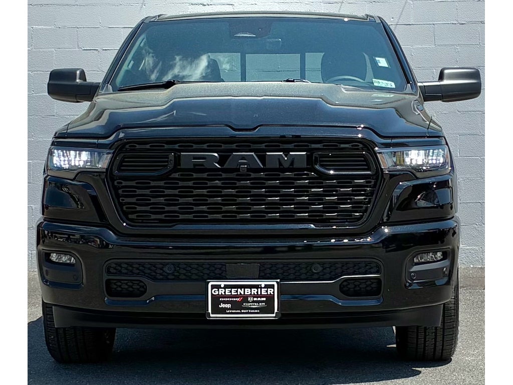 2026 RAM Ram 1500 EXPRESS CREW CAB 4X4 5'7' BOX