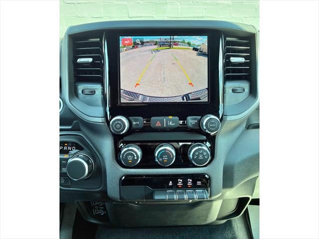 2026 RAM Ram 1500 EXPRESS CREW CAB 4X4 5'7' BOX