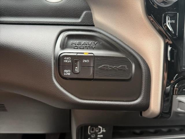 2024 RAM 2500 Laramie Crew Cab 4x4 6'4' Box