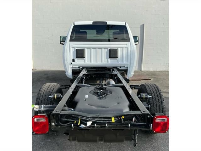 2026 RAM Ram 3500 Chassis Cab RAM 3500 TRADESMAN CHASSIS REGULAR CAB 4X4 60' CA