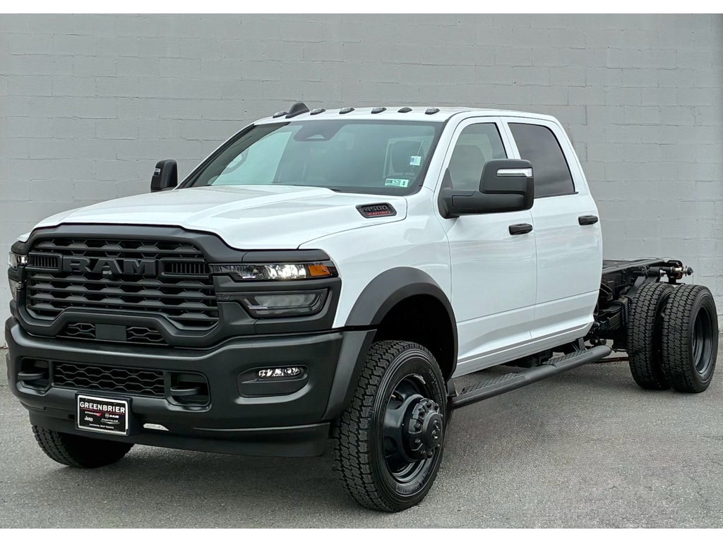 2026 RAM 4500 Tradesman 4X4 Crew Cab DRW 173" WB's photo