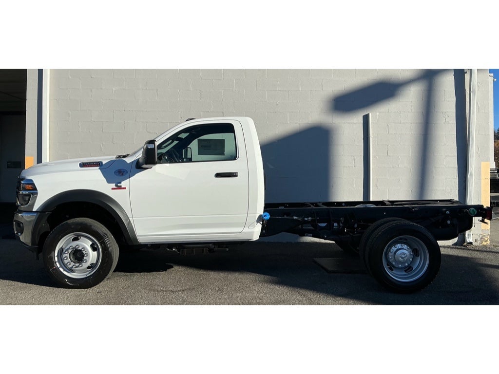 2026 RAM Ram 5500 Chassis Cab RAM 5500 TRADESMAN CHASSIS REGULAR CAB 4X4 60' CA