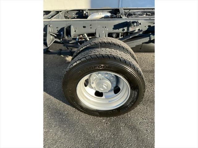 2026 RAM Ram 5500 Chassis Cab RAM 5500 TRADESMAN CHASSIS CREW CAB 4X4 60' CA